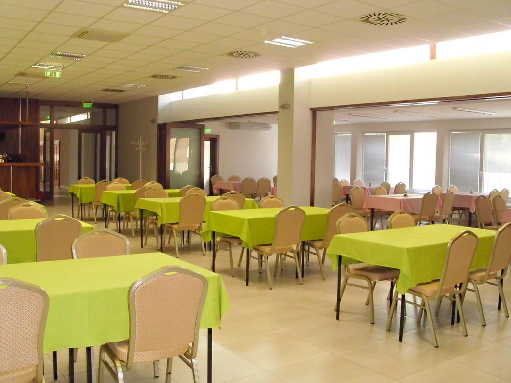 Guest House Mladost Preszów Zewnętrze zdjęcie